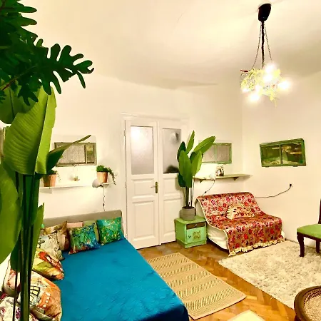 Appartement Boutique Studio Flat At City Center